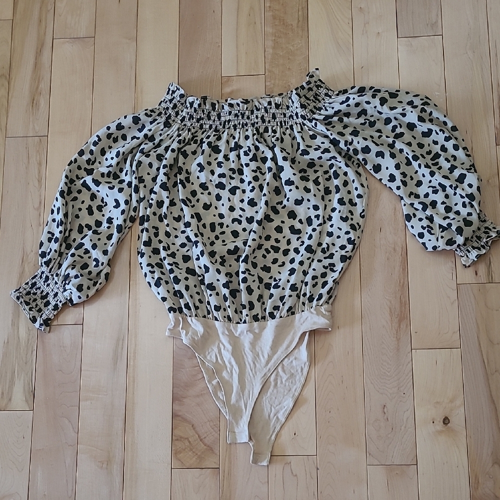 Wayf Women's Size Small Bodysuit with 3/4 Sleeves